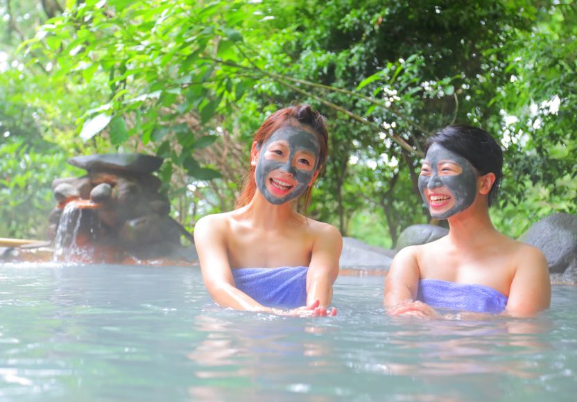 鹿児島の名湯“霧島・指宿”と黒豚グルメ味わいの旅