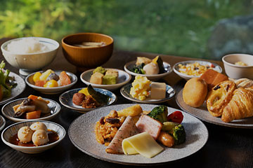 ロワジールホテル クラシックガーデン 京都三条