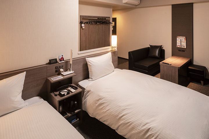 ホテルルートイン松山-勝山通り-