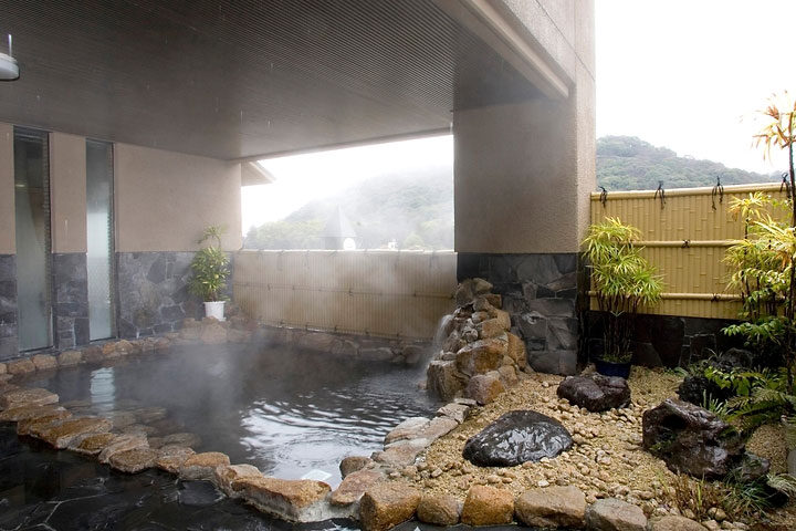 高知城下の天然温泉 三翠園