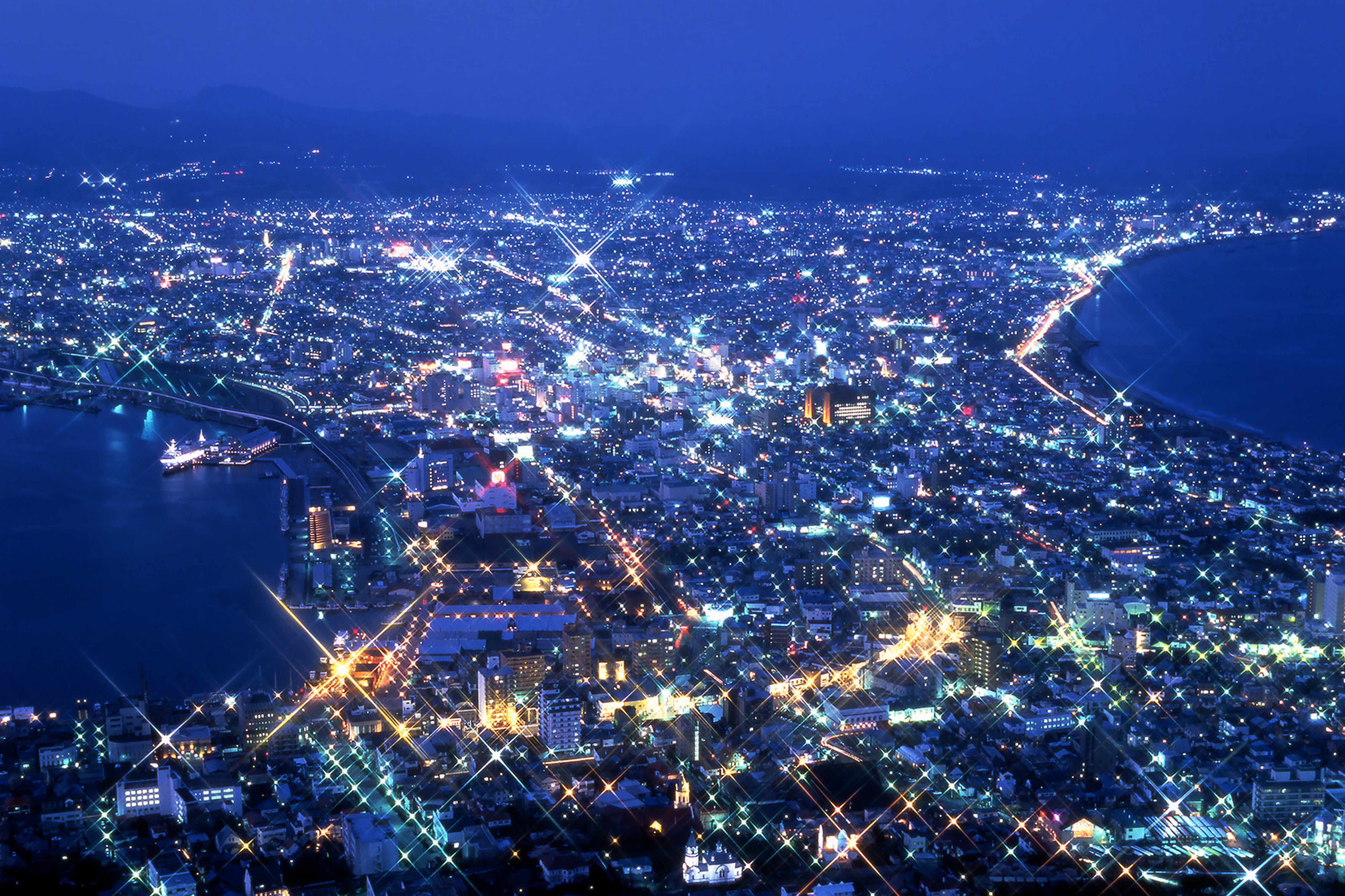 函館・洞爺湖畔・札幌】100万ドルの函館山夜景と洞爺湖畔温泉・札幌を