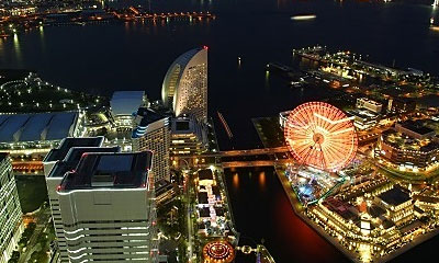 みなとみらいを代表する横浜ランドマークタワーや大観覧車のあるよこはまコスモワールドなど魅力的スポット。