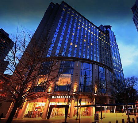 クインテッサホテル大阪ベイは、ユニバーサル・スタジオ・ジャパン™のアソシエイトホテル。心豊かなひとときをお過ごしいただけるアーバン・リゾート。