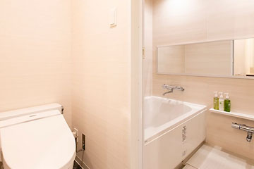 全室独立型バスルームを完備しており、広々と快適にご利用できます。