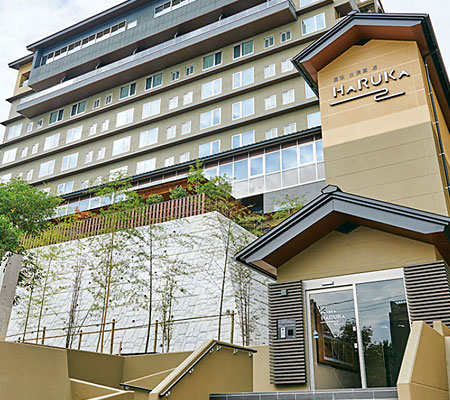 温泉宿の癒しとホテルの快適さをあわせもつ人と環境にやさしいホテル。