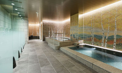 大浴場は北海道の「春夏」「秋冬」の風景をモチーフに温かみのある空間を演出し、一日の疲れを癒してくれます。