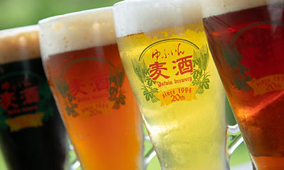 夕食時には、ゆふいん地ビール・日本酒・ソフトドリンクが飲み放題です。