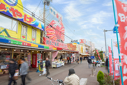 寺泊（てらどまり）の市場通り
