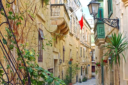 スリーシティーズ