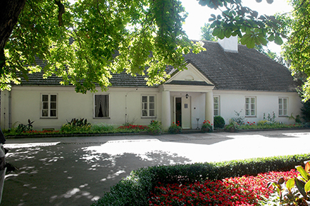 ショパンの生家(ジェラゾヴァ・ヴォラ村)