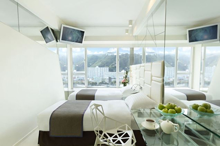 リーガルリバーサイド