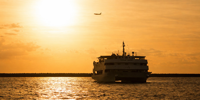 サンセットディナークルーズ